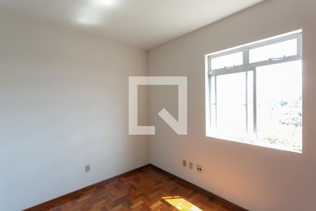 Quarto 1 de apartamento para alugar com 3 quartos, 108m² em Santa Tereza, Belo Horizonte