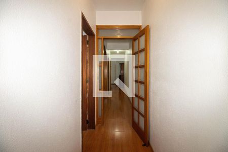 Corredor de apartamento à venda com 2 quartos, 73m² em Jardim Itu, Porto Alegre