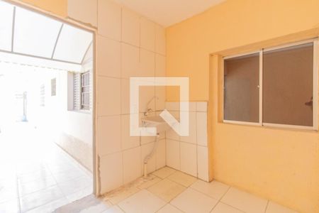 Casa à venda com 180m², 4 quartos e 1 vagaÁrea de Serviço