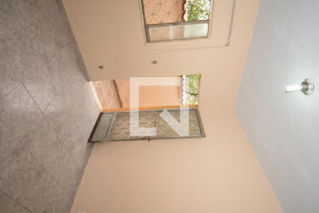 Sala/Quarto de casa para alugar com 1 quarto, 25m² em Bento Ribeiro, Rio de Janeiro