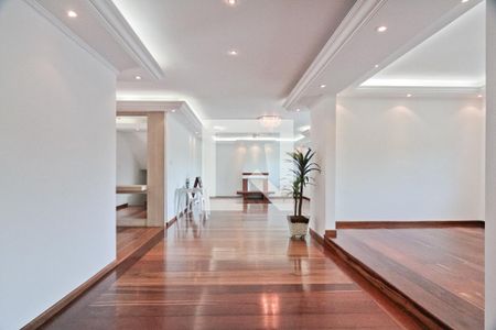 Sala de casa à venda com 4 quartos, 481m² em City América, São Paulo