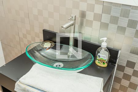 Lavabo de casa para alugar com 3 quartos, 200m² em Jardim Pinheiros, São Paulo