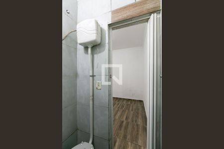 Banheiro  de casa de condomínio para alugar com 1 quarto, 40m² em Jardim Brasil, São Paulo