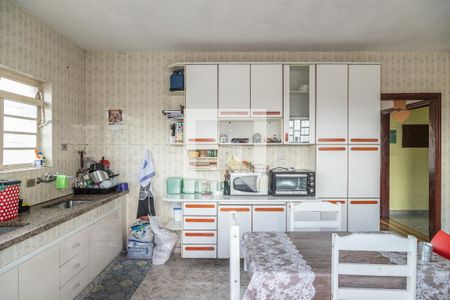 Casa à venda com 244m², 3 quartos e 5 vagas Casa à venda com 244m², 3 quartos e 5 vagasCozinha