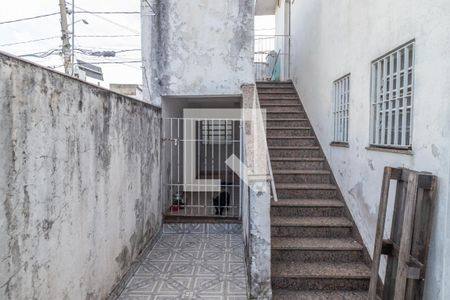 Casa à venda com 244m², 3 quartos e 5 vagas Casa à venda com 244m², 3 quartos e 5 vagasQuintal