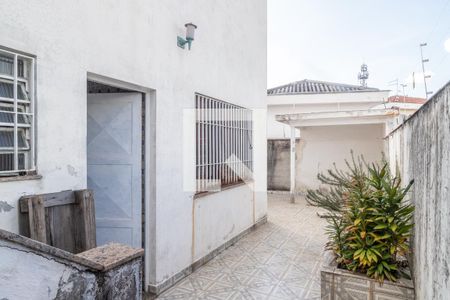 Casa à venda com 244m², 3 quartos e 5 vagas Casa à venda com 244m², 3 quartos e 5 vagasQuintal