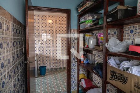 Casa à venda com 244m², 3 quartos e 5 vagas Casa à venda com 244m², 3 quartos e 5 vagasDepósito