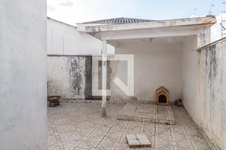 Casa à venda com 244m², 3 quartos e 5 vagas Casa à venda com 244m², 3 quartos e 5 vagasQuintal