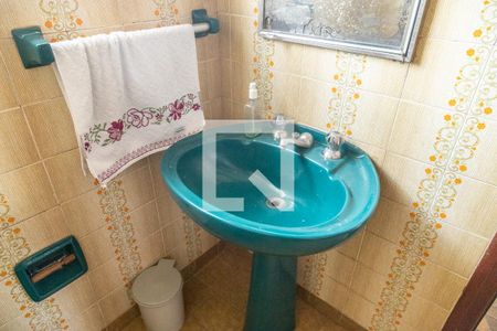 Casa à venda com 244m², 3 quartos e 5 vagas Casa à venda com 244m², 3 quartos e 5 vagasBanheiro da Suíte