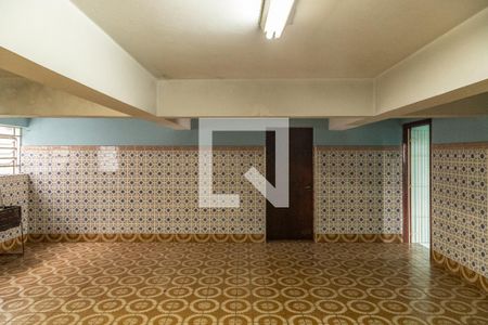 Casa à venda com 244m², 3 quartos e 5 vagas Casa à venda com 244m², 3 quartos e 5 vagasGaragem