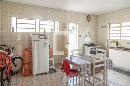 Casa à venda com 244m², 3 quartos e 5 vagas Casa à venda com 244m², 3 quartos e 5 vagasCozinha