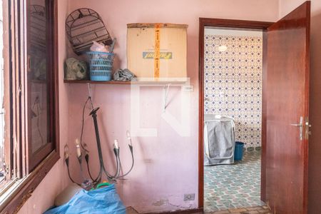 Casa à venda com 244m², 3 quartos e 5 vagas Casa à venda com 244m², 3 quartos e 5 vagasQuarto de Serviço