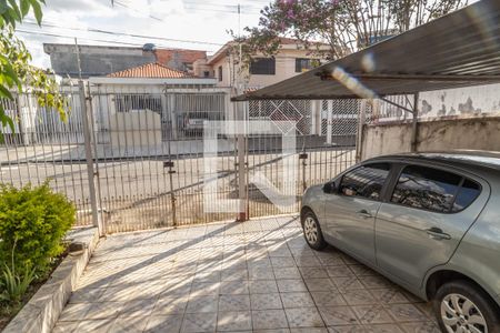 Casa à venda com 244m², 3 quartos e 5 vagas Casa à venda com 244m², 3 quartos e 5 vagasGaragem