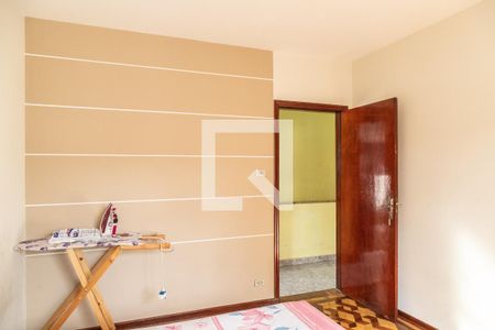 Casa à venda com 244m², 3 quartos e 5 vagas Casa à venda com 244m², 3 quartos e 5 vagasQuarto 3