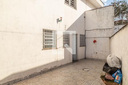 Casa à venda com 244m², 3 quartos e 5 vagas Casa à venda com 244m², 3 quartos e 5 vagasQuintal