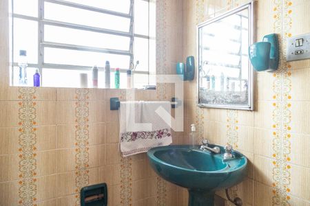 Casa à venda com 244m², 3 quartos e 5 vagas Casa à venda com 244m², 3 quartos e 5 vagasBanheiro da Suíte