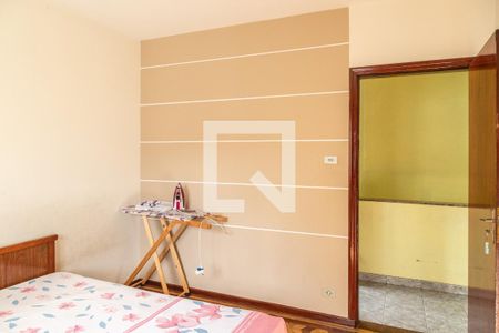 Casa à venda com 244m², 3 quartos e 5 vagas Casa à venda com 244m², 3 quartos e 5 vagasQuarto 3