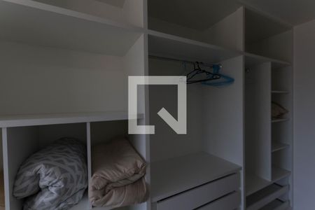 Quarto - Armários de kitnet/studio para alugar com 1 quarto, 34m² em Jardim Goiás, Goiânia