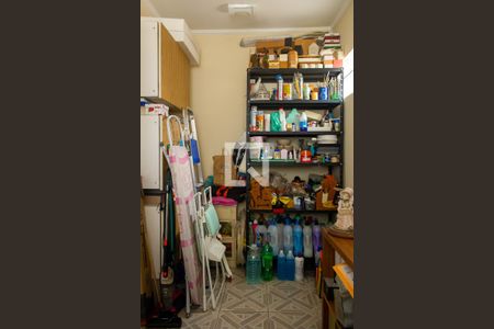 Casa à venda com 179m², 3 quartos e 2 vagasQuarto de Serviço