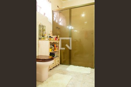 Casa à venda com 179m², 3 quartos e 2 vagasBanheiro Suíte 