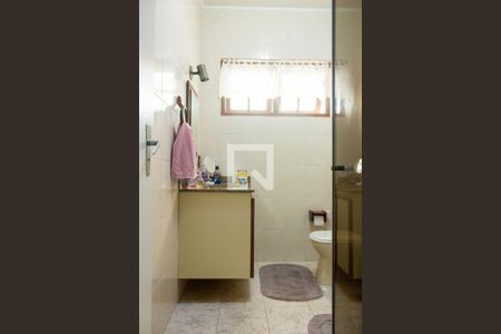 Casa à venda com 179m², 3 quartos e 2 vagasBanheiro Social