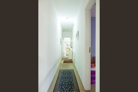 Casa à venda com 179m², 3 quartos e 2 vagasCorredor