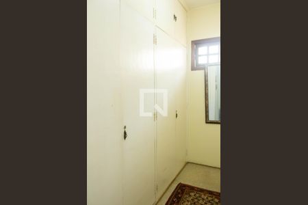 Casa à venda com 179m², 3 quartos e 2 vagasCloset Suíte 