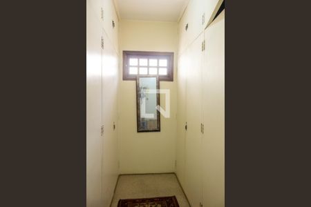 Casa à venda com 179m², 3 quartos e 2 vagasCloset Suíte 