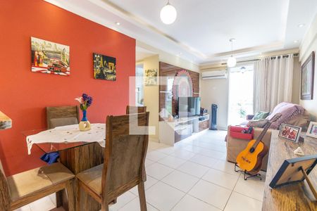 Sala de apartamento à venda com 2 quartos, 58m² em Pechincha, Rio de Janeiro