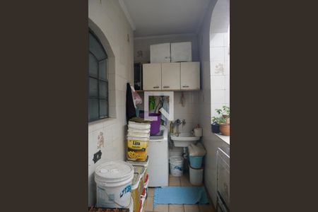 Casa à venda com 160m², 4 quartos e 2 vagasLavanderia 1