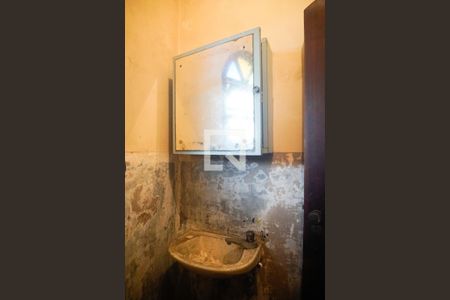 Casa à venda com 160m², 4 quartos e 2 vagasBanheiro do Fundo