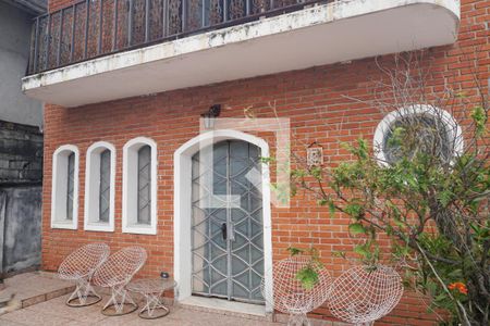 Casa à venda com 160m², 4 quartos e 2 vagasÁrea da Frente da Casa