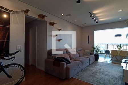 Sala de apartamento à venda com 3 quartos, 94m² em Jardim Tupanci, Barueri