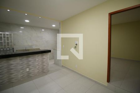 Sala de apartamento para alugar com 1 quarto, 60m² em Inhaúma, Rio de Janeiro