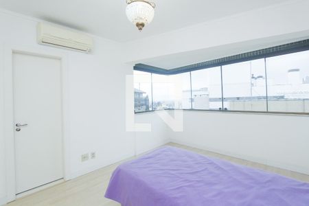 Apartamento à venda com 250m², 3 quartos e 3 vagasSUITE 1