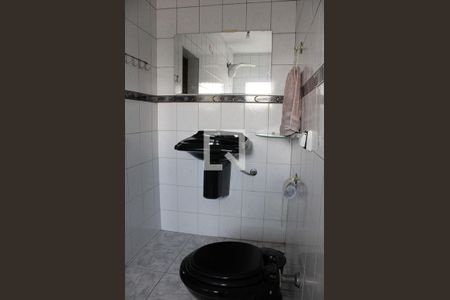 Casa à venda com 200m², 3 quartos e 2 vagas Casa à venda com 200m², 3 quartos e 2 vagasBanheiro da Suíte