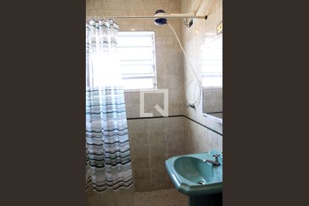 Casa à venda com 200m², 3 quartos e 2 vagas Casa à venda com 200m², 3 quartos e 2 vagasBanheiro