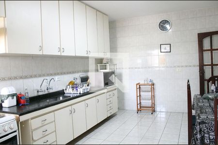 Casa à venda com 200m², 3 quartos e 2 vagas Casa à venda com 200m², 3 quartos e 2 vagasCozinha