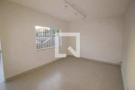 Sala  de casa para alugar com 2 quartos, 90m² em Engenho do Porto, Duque de Caxias