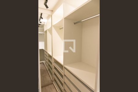 Apartamento à venda com 84m², 2 quartos e 2 vagasCloset