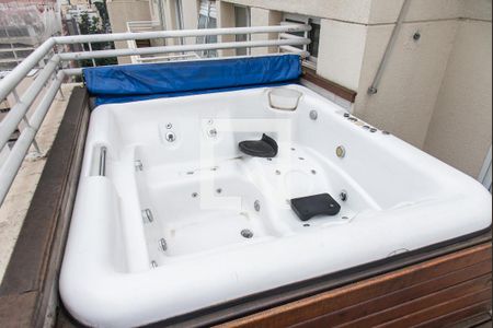 Apartamento à venda com 84m², 2 quartos e 2 vagasJacuzzi