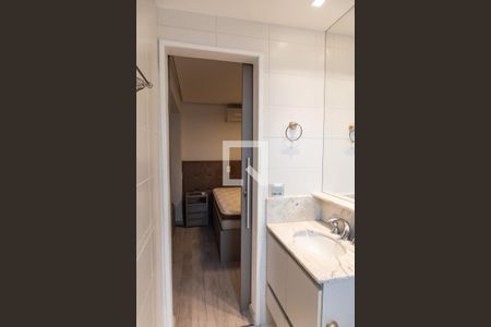 Apartamento à venda com 84m², 2 quartos e 2 vagasBanheiro da suíte 2