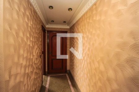 Apartamento à venda com 886m², 3 quartos e 6 vagas Apartamento à venda com 886m², 3 quartos e 6 vagasCorredor