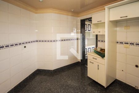 Apartamento à venda com 886m², 3 quartos e 6 vagas Apartamento à venda com 886m², 3 quartos e 6 vagasCozinha