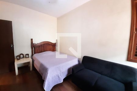 Casa para alugar com 1300m², 5 quartos e 3 vagasQuarto 1