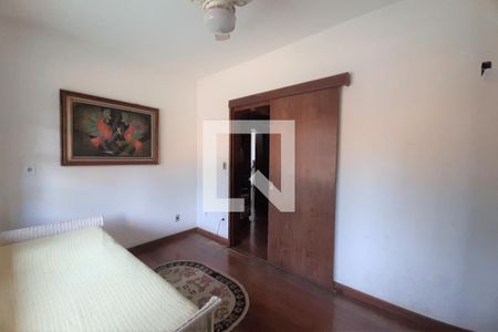 Casa para alugar com 1300m², 5 quartos e 3 vagasQuarto 4