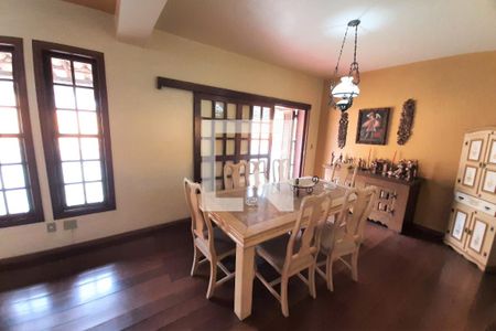 Casa para alugar com 1300m², 5 quartos e 3 vagasSala de Jantar