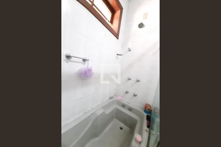 Casa para alugar com 1300m², 5 quartos e 3 vagasBanheiro 2