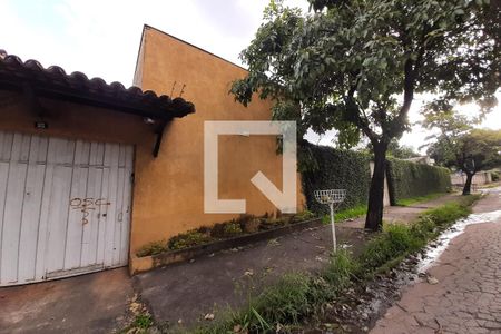 Fachada de casa para alugar com 5 quartos, 1300m² em Garças, Belo Horizonte