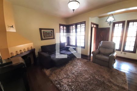 Casa para alugar com 1300m², 5 quartos e 3 vagasSala